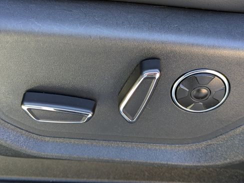 Used 2022 Ford F350 Platinum image 15