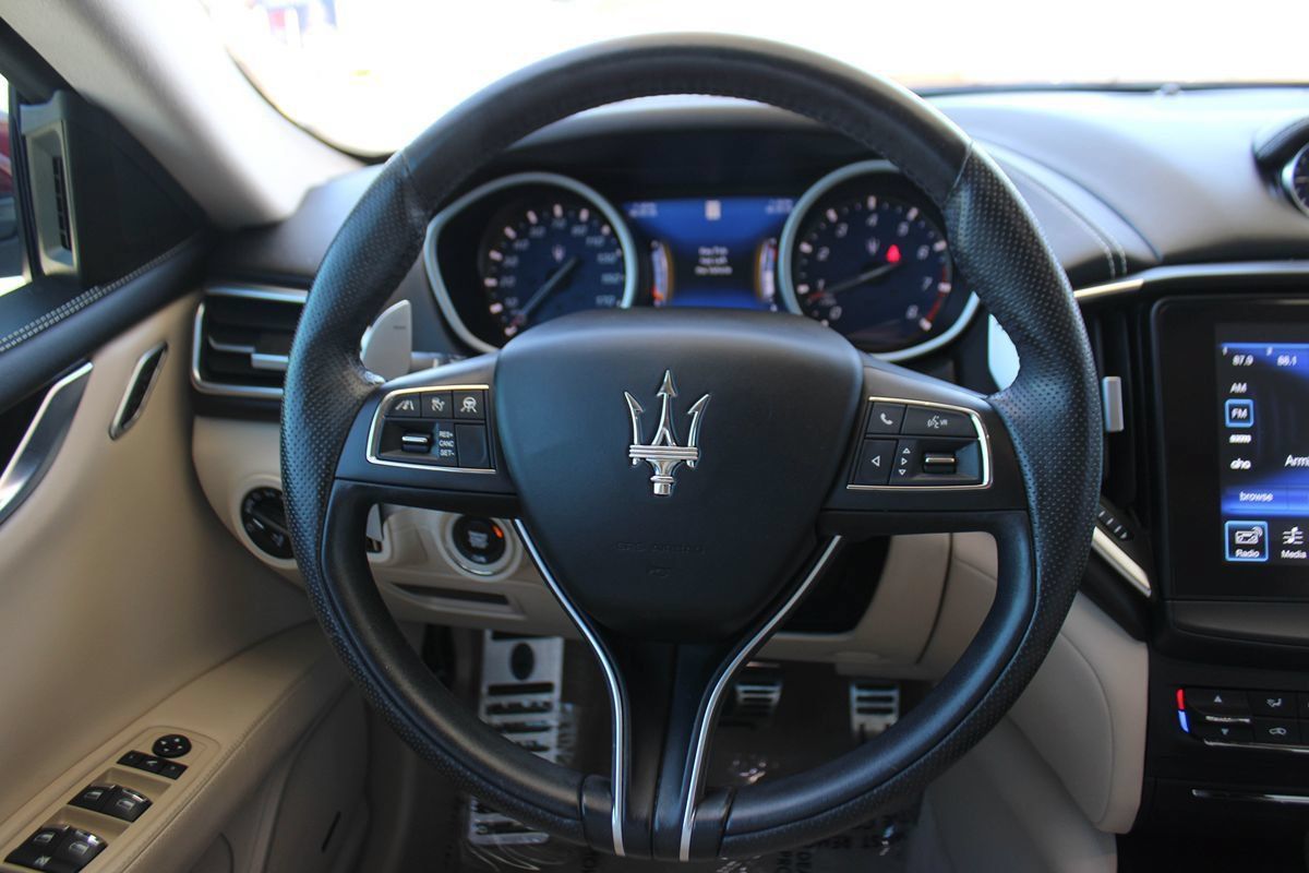 Used 2018 Maserati Ghibli S GranSport RWD image 24