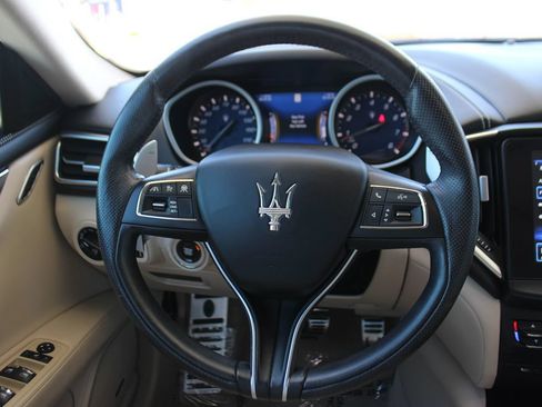Used 2018 Maserati Ghibli S GranSport RWD image 24