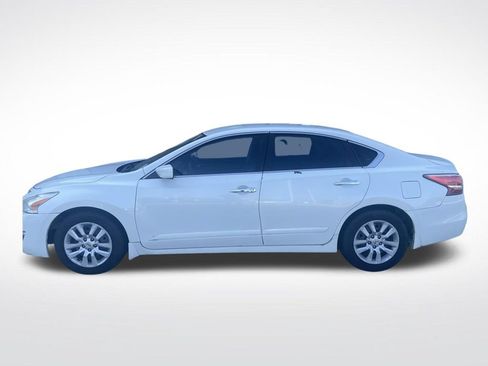 Used 2015 Nissan Altima 2.5 S w/ Power Driver Seat Package FWD image 6