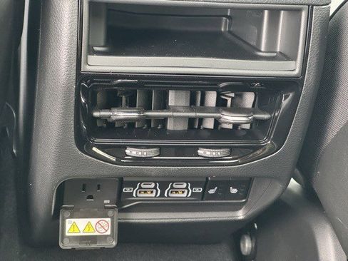 New 2025 Jeep Grand Cherokee Limited w/ Trailer Tow Package image 31