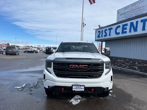 Used 2024 GMC Sierra 1500 AT4 image 4