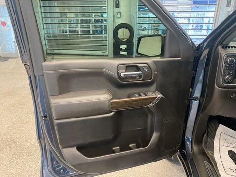 Certified 2022 Chevrolet Silverado 1500 LT Trail Boss w/ Safety Package AWD/4WD image 22