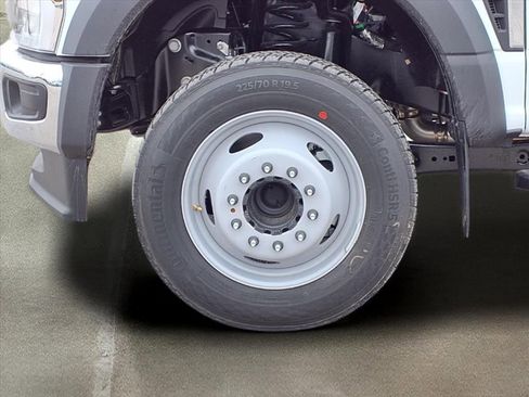 New 2026 Ford F550 2WD Regular Cab Super Duty image 21