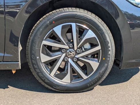 Used 2024 Volkswagen Jetta S image 11