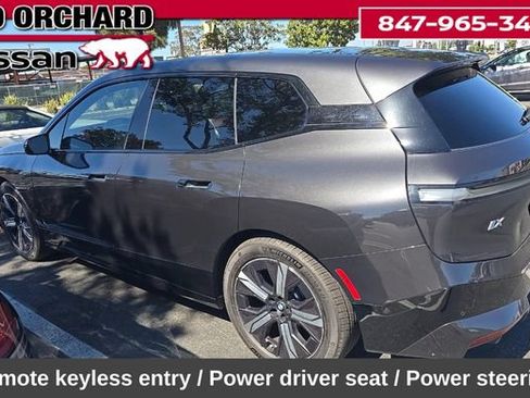 Used 2023 BMW iX xDrive50 w/ Premium Package AWD/4WD image 7