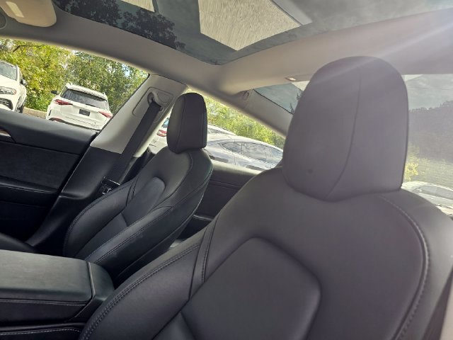 Used 2023 Tesla Model 3 Standard Range RWD image 6