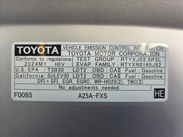 Used 2024 Toyota RAV4 XSE w/ Weather Package AWD/4WD image 18