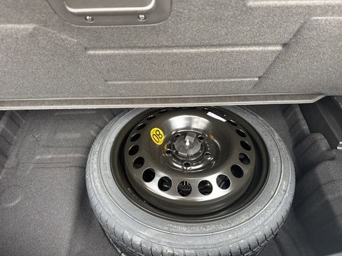 Used 2020 Buick Encore GX Essence w/ Advanced Technology Package image 42