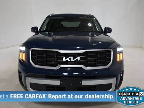 Used 2025 Kia Telluride S FWD image 2