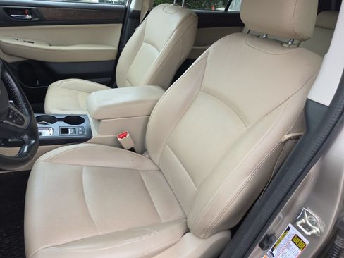 Used 2016 Subaru Outback 2.5i Limited AWD/4WD image 14