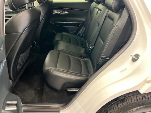 Used 2022 Genesis GV70 2.5T image 21