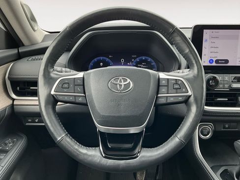 Used 2024 Toyota Grand Highlander Platinum image 18