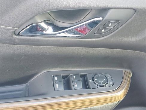 Certified 2020 GMC Acadia SLE image 16