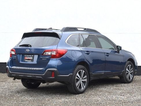 Used 2019 Subaru Outback 3.6R Limited AWD/4WD image 5