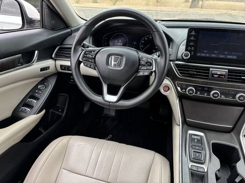 Used 2021 Honda Accord Touring image 23