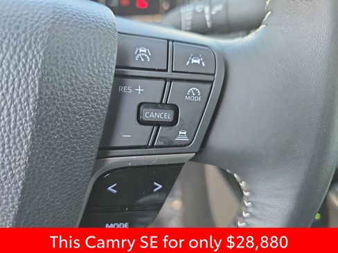 Used 2025 Toyota Camry SE w/ Convenience Package FWD image 23