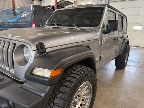 Used 2020 Jeep Wrangler Unlimited Sport AWD/4WD image 41