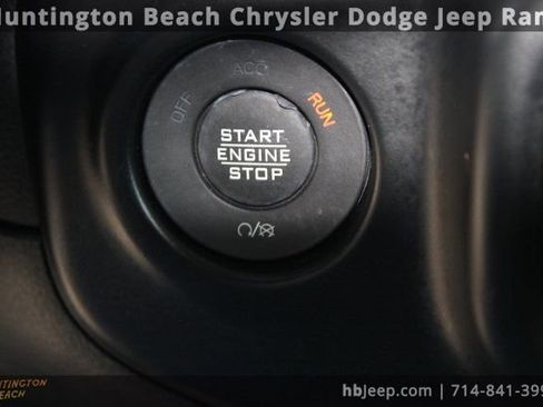 Used 2022 Jeep Wrangler Unlimited Sport image 23