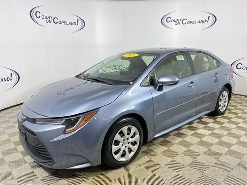 Certified 2023 Toyota Corolla LE w/ Carpet Mat Package (TMS) FWD image 3