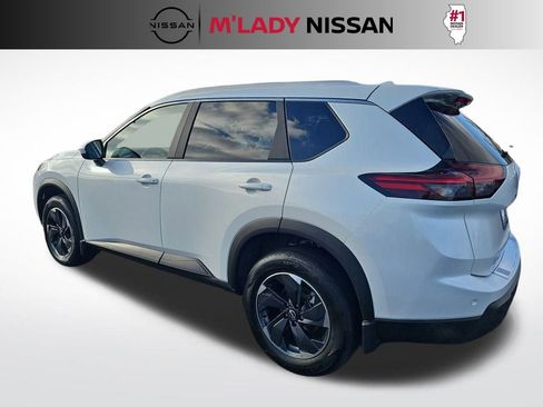 Used 2024 Nissan Rogue SV w/ SV Premium Package image 7