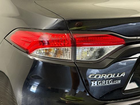 Used 2023 Toyota Corolla LE image 35