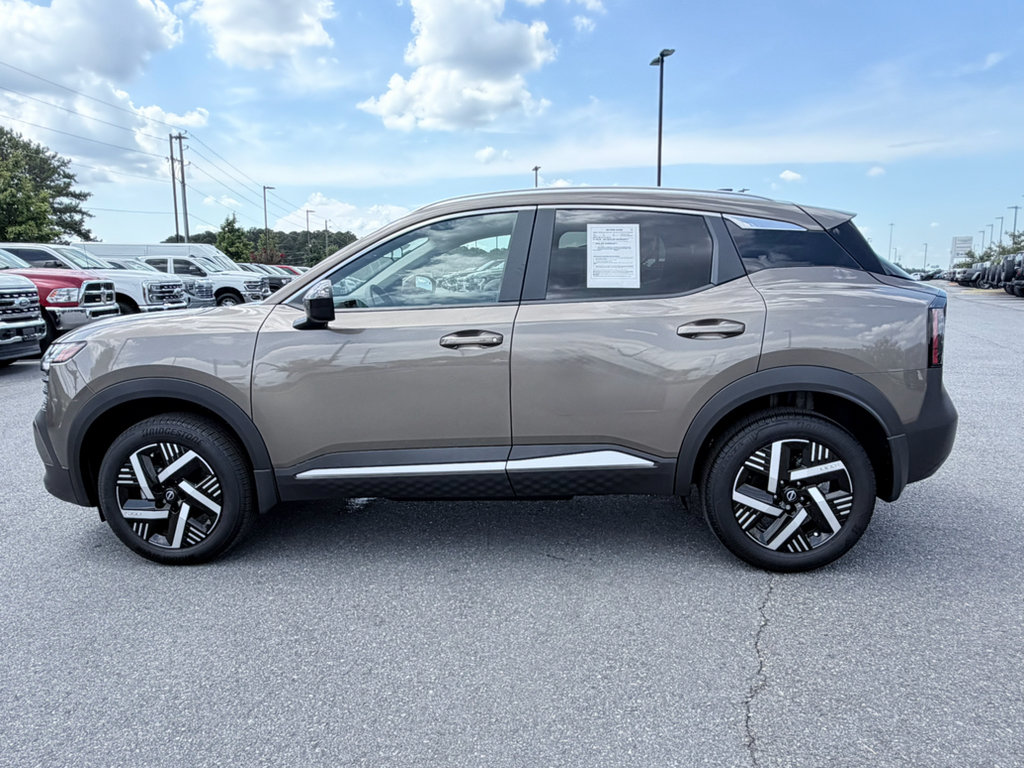 Used 2026 Nissan Kicks SV FWD image 5