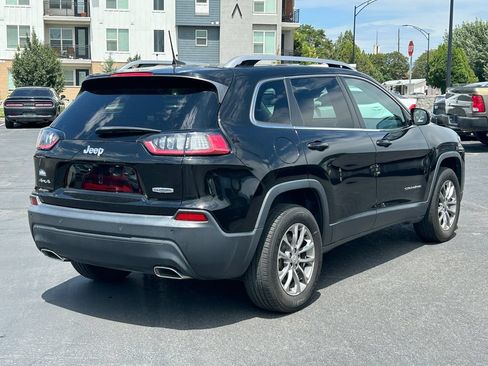 Used 2019 Jeep Cherokee Latitude Plus w/ Comfort/Convenience Group AWD/4WD image 4