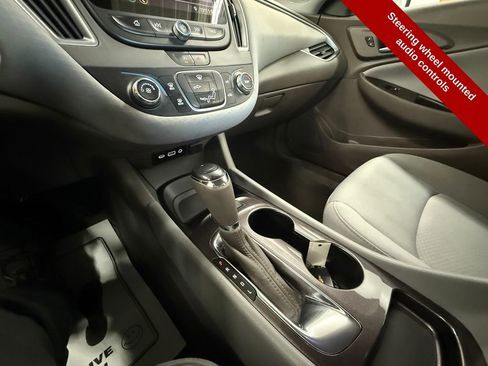 Used 2020 Chevrolet Malibu LS FWD image 27