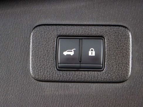 Used 2024 Nissan Armada SL RWD image 33