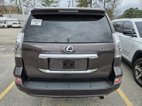 Used 2020 Lexus GX 460 Premium w/ Premium Package image 10