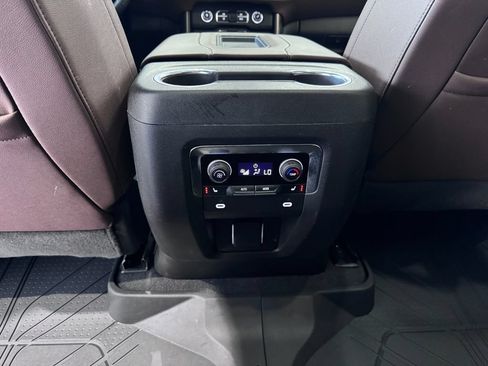 Certified 2024 Chevrolet Tahoe High Country AWD/4WD image 33