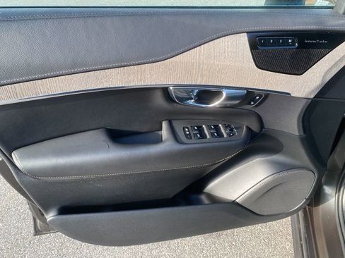 Used 2022 Volvo XC90 T6 Inscription w/ Advanced Package image 11