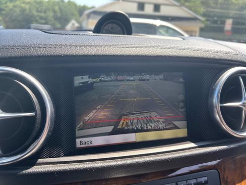 Used 2013 Mercedes-Benz SL 550 image 22