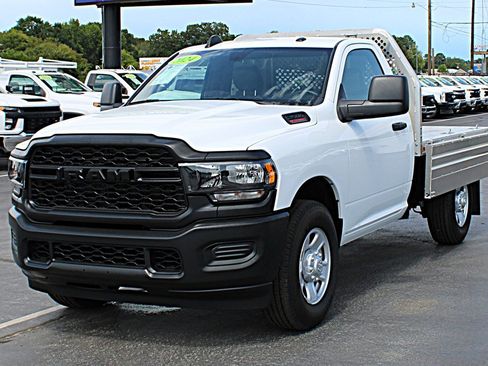 Used 2024 RAM 2500 Tradesman RWD image 3