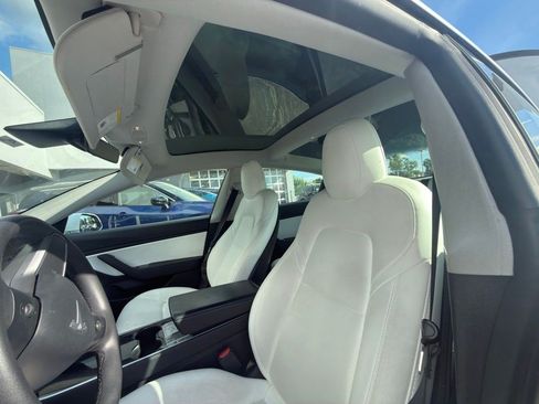 Used 2020 Tesla Model 3 Performance AWD/4WD image 8