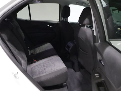 Used 2023 Chevrolet Equinox LT AWD/4WD image 19