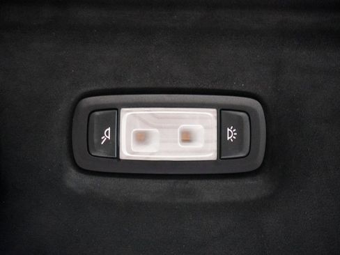 Used 2022 BMW X7 M50i w/ Dynamic Handling Package image 26