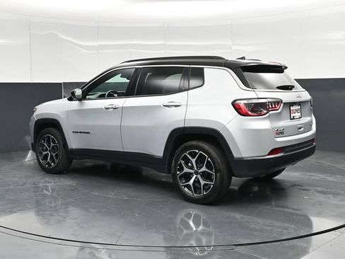 Used 2025 Jeep Compass Limited AWD/4WD image 10