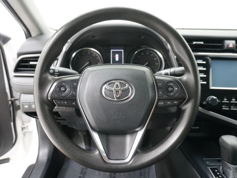 Used 2019 Toyota Camry LE image 16