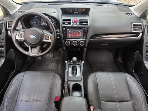 Used 2018 Subaru Forester 2.5i Touring w/ Popular Package #3B image 9