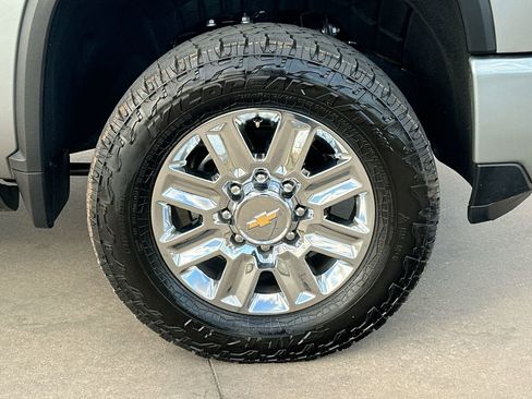 Used 2025 Chevrolet Silverado 2500 High Country w/ Z71 Off-Road Package image 10
