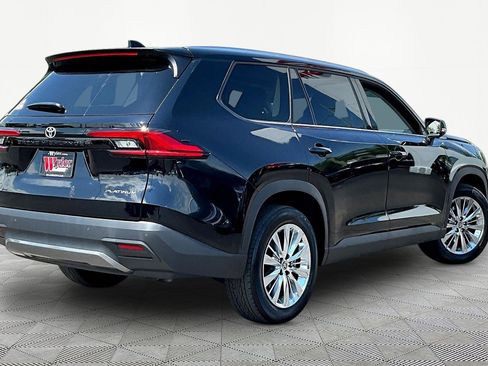 Used 2024 Toyota Grand Highlander AWD image 6
