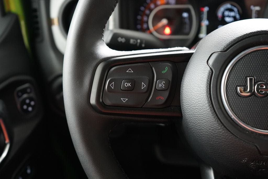 Certified 2025 Jeep Wrangler Sport AWD/4WD image 9