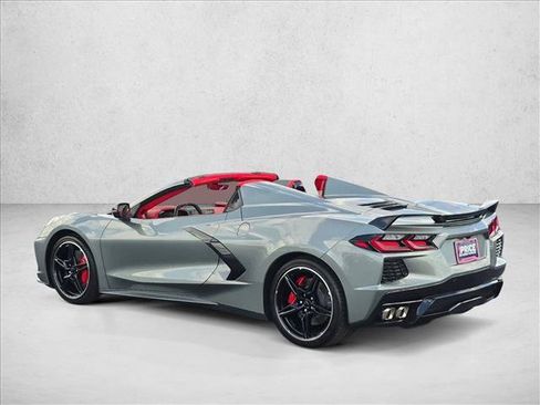 Used 2023 Chevrolet Corvette Stingray Premium Conv w/ Z51 Performance Package RWD image 8