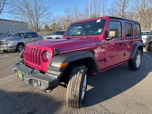 Used 2022 Jeep Wrangler Unlimited Sport image 3