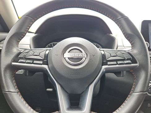 Used 2025 Nissan Altima 2.5 SR FWD image 19