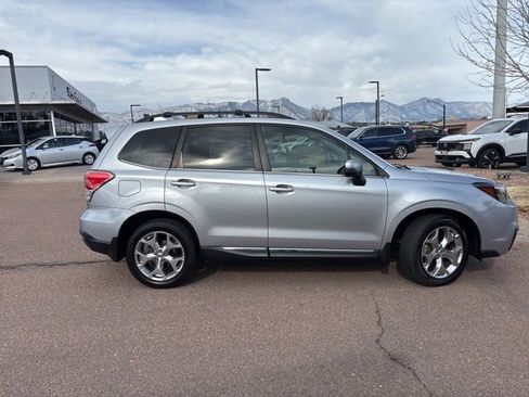 Used 2018 Subaru Forester 2.5i Touring image 11