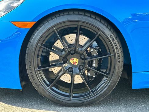 Certified 2024 Porsche 718 Cayman GTS RWD image 27