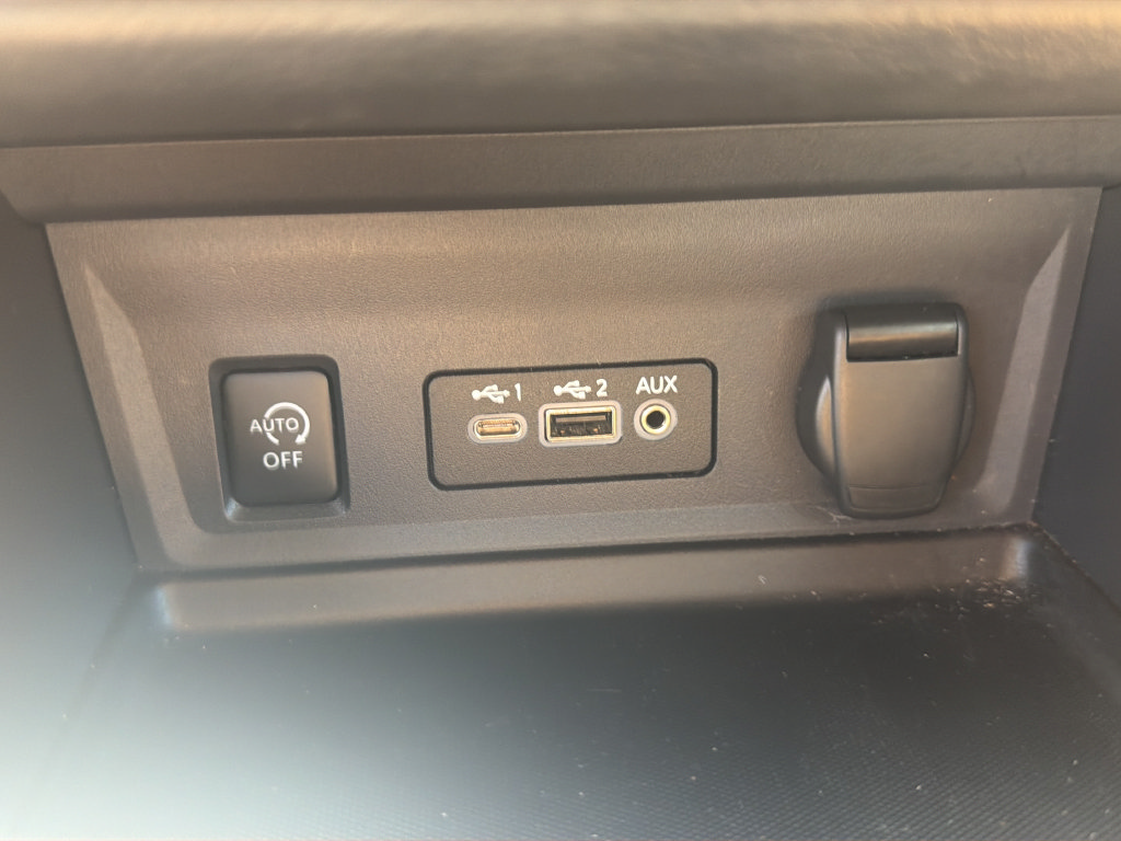 Certified 2024 Nissan Sentra SV w/ SV Premium Package FWD image 43